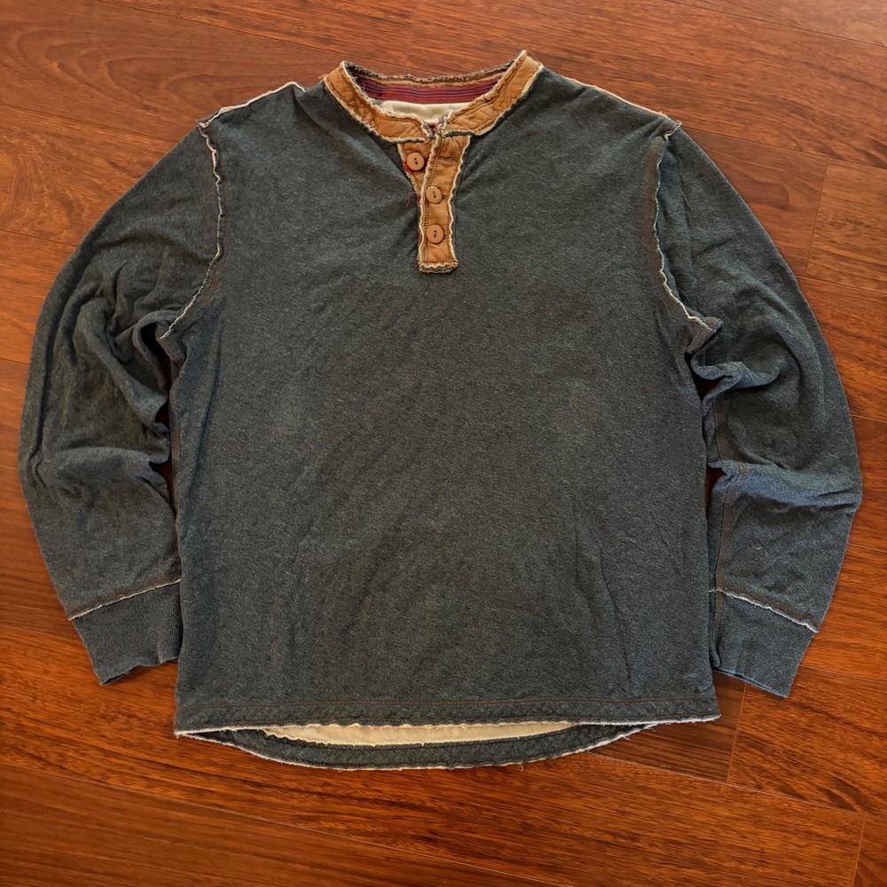 Y2K Carbon 2 Cobalt Mens Henley Shirt Gray Long Sleeve Cotton Raw Hem Medium